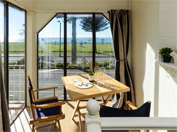 Marine Parade Magic (Bachcare) - Napier City