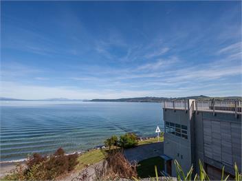 Roberts Retreat (Bachcare) - Taupo Central