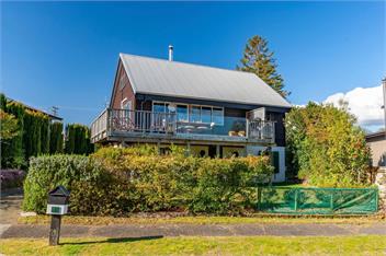 Chalet Mahuta (Bachcare) - Five Mile Bay