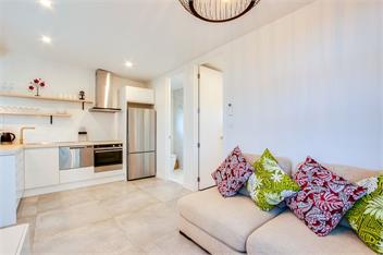 Beach and Vineyard Escape (Bachcare) - Haumoana