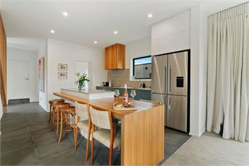 Jacks Point Family Retreat (Bachcare) - Queenstown
