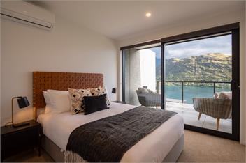 4 BDR Home, Captivating Lake Views, BBQ, A/C - Queenstown