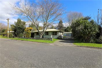 Pukeko Lodge (Bachcare) - Turangi