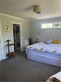 Character House on 3/4 acre - Nelson
