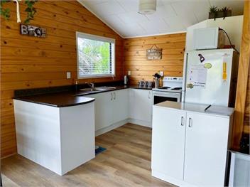 Relax Cabin (Bachcare) - Waihi Beach