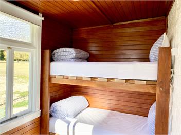'The Cottage' at Patearoa - Horse and Dog friendly boutique accommodation in Central Otago - PATEAROA