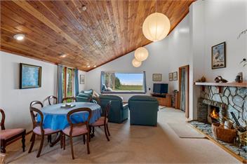 Lakefront Retreat (Bachcare) - Tauranga Taupo