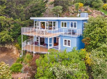 Bayview Beauty (Bachcare) - Charteris Bay