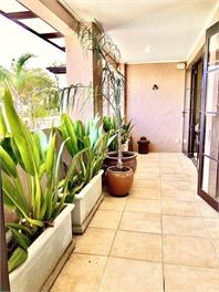 ‘San Marco’ Luxury Tuscan Beachside Villa - Coromandel