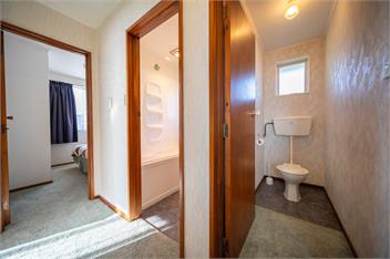 Cosy Crib (Bachcare) - Te Anau