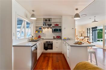 Waterside Bliss (Bachcare) - Taupo