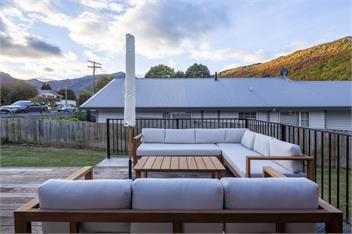 Arrowtown Gem | Stylish Escape | Prime Location - 