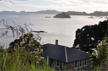 Piapia Beach House- Beachfront - Kaeo