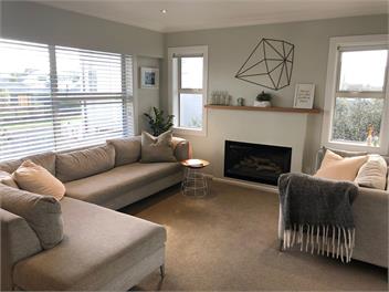 AVAILABLE for AIMS and CHRISTMAS - Tauranga