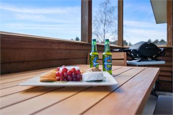 Adventure Sika - Relax on the deck with views - Taupo