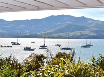 Anchor in Akaroa (Bachcare) - Akaroa