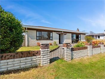 Heathcote Cottage (Bachcare) - Taupo Central