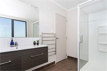 Sparkling Ocean Views (Bachcare) - Papamoa