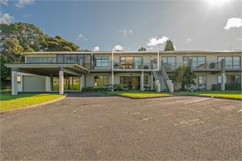 Sea Views Apartment (Bachcare) - Onemana