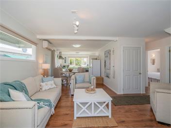 The Doll's House (Bachcare) - Whitianga