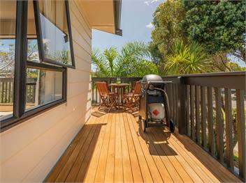 Jacaranda Lodge (Bachcare) - Whangamata