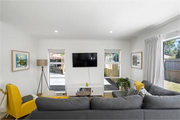 Contemporary Comfort (Bachcare) - Masterton