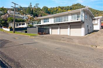 Seaside Sounds (Bachcare) - Picton