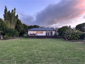 Lakefront Rotorua House in Town - Rotorua