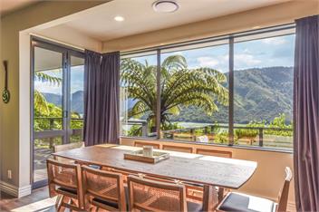 Tepuia Daze (Bachcare) - Picton