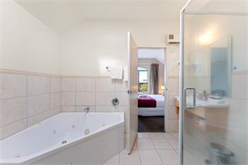 Heart of Taupo Apartment - By Town & Lake! - Taupo