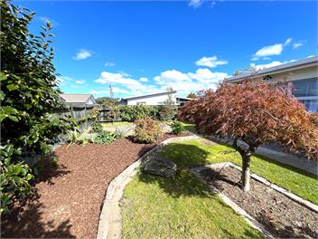 Rotorua Holiday Home - Prime Location - Garden - Rotorua