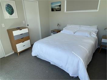 Hosts on the Coast Given Getaway - Whangamata
