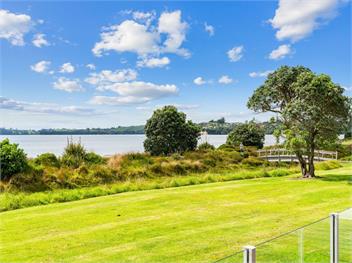 Beachfront Escape (Bachcare) - Snells Beach