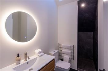 Modern 3BR Home, Mountain View, Family Stay, Wi-Fi - Queenstown