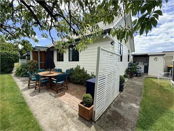 Twin Oaks Cottage - Nelson
