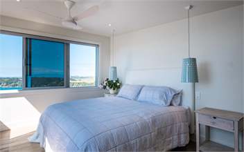 ONETANGI BELLE : Coast and Country - Waiheke Island, Auckland