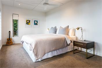 ONEROA BEACHFRONT - Waiheke Island