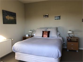 Alpine Peaks 2 Bedroom Apartment - Wanaka
