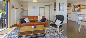Haulashore Views - Stunning Nelson Waterfront Views! - Nelson