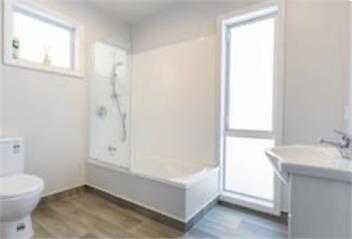 Large Sunny Home Close to It All - Relax & Explore - Nelson