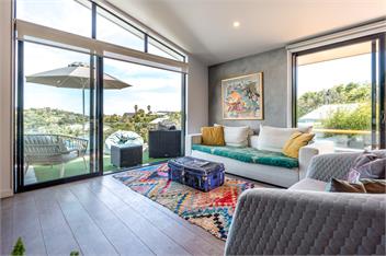 NEW Sunny Family Friendly home with SPA near everything - Waiheke