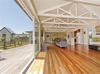 Views on Matarangi (Bachcare) - Matarangi