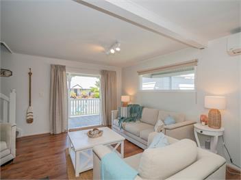 The Doll's House (Bachcare) - Whitianga