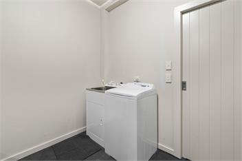 Lake View Bliss (Bachcare) - Acacia Bay