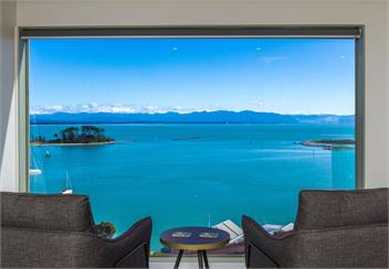 'Harbour View - Two' - Nelson Waterfront Apartment - Nelson