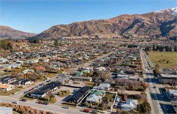 Downtown Delight (Bachcare) - Wanaka