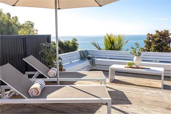 OCEAN BREEZE COTTAGE - Coast & Country - Waiheke Island