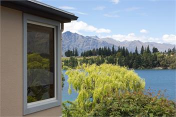 Tahuna Lakeside | Central location + Great for groups - Queenstown