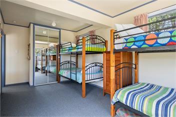 Sunlit Retreat (Bachcare) - Otaki
