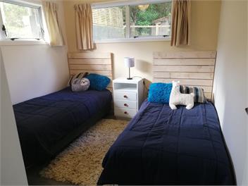 The Rabbithole Guesthouse - Upper Hutt